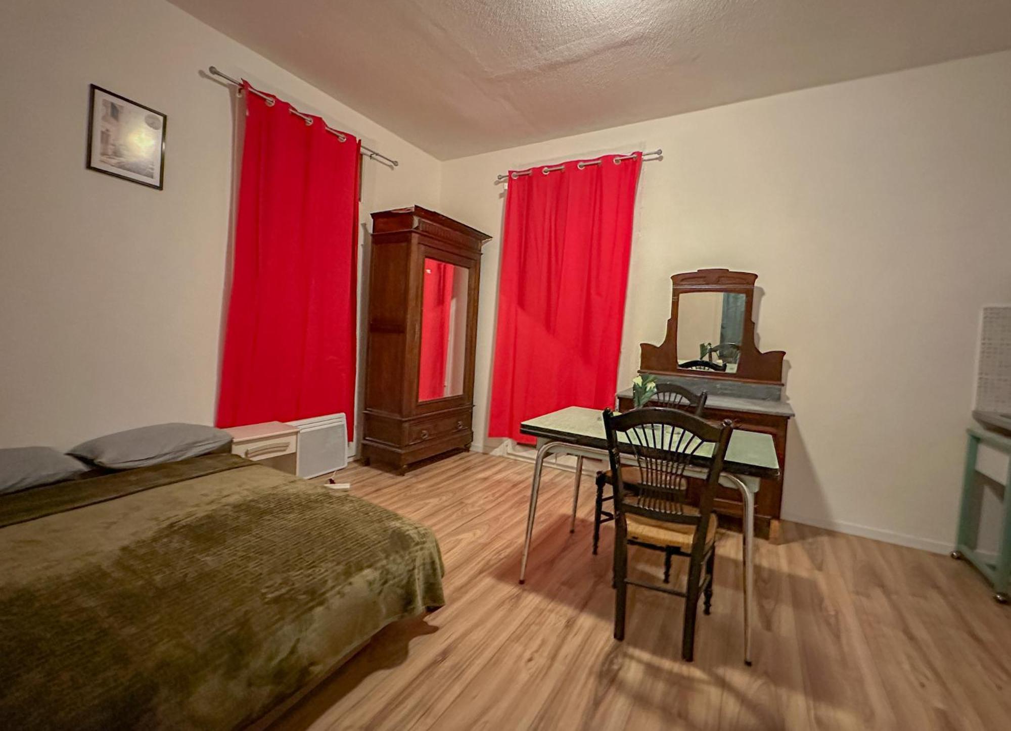 Charmant Studio Avec Balcon Perpignan Kültér fotó